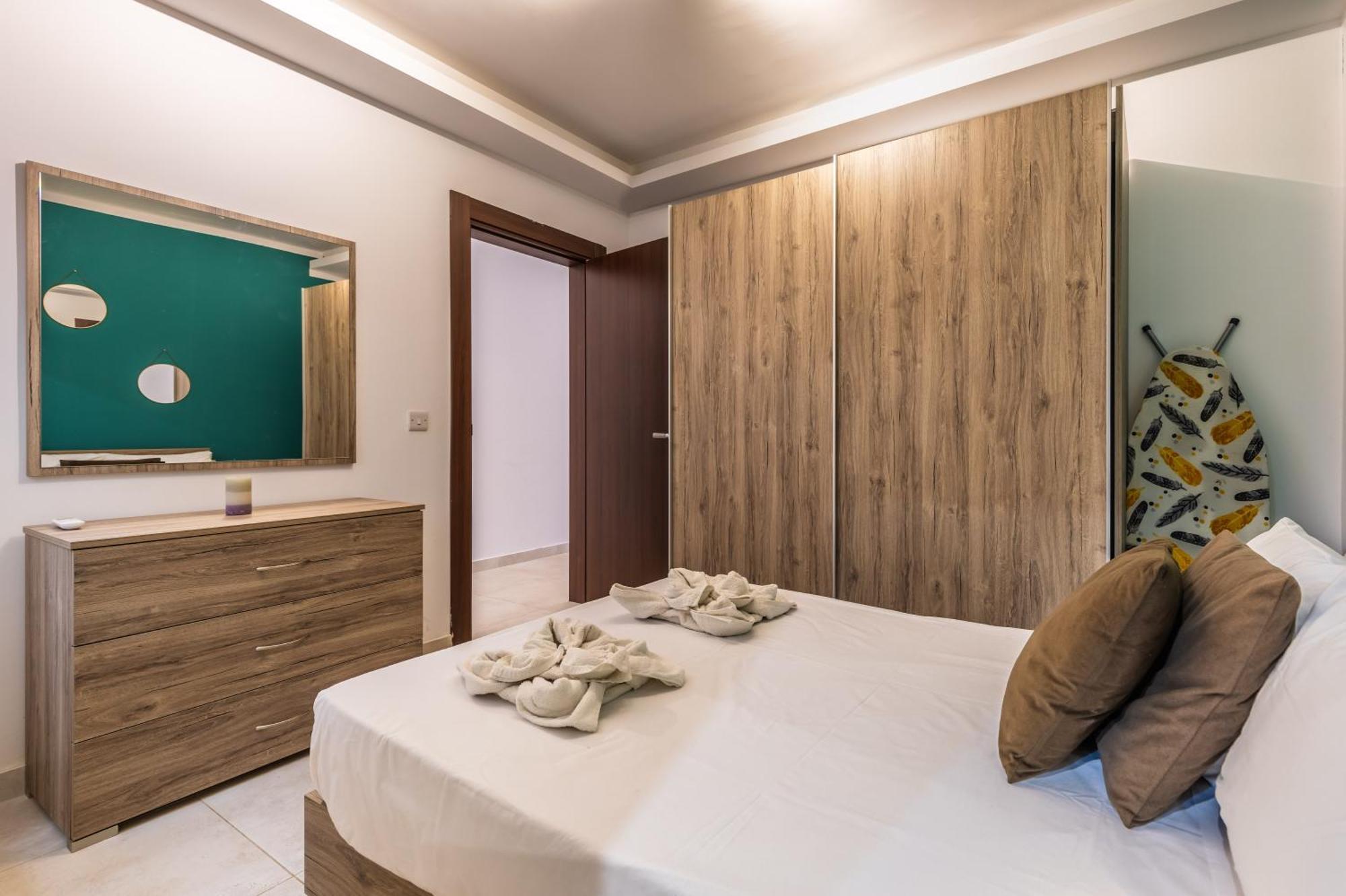 Kunsu'S Apartment 5 Min Walk From St Julians San Ġwann 外观 照片