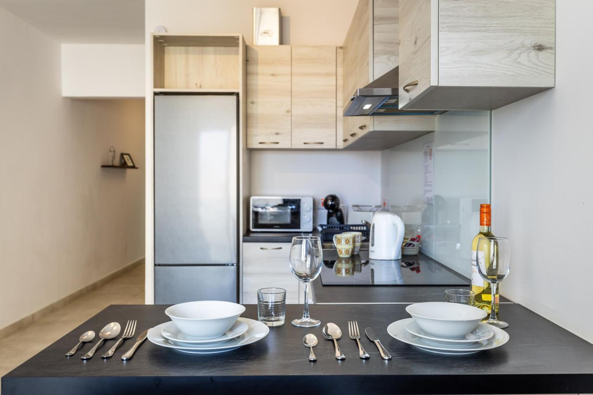 Kunsu'S Apartment 5 Min Walk From St Julians San Ġwann 外观 照片