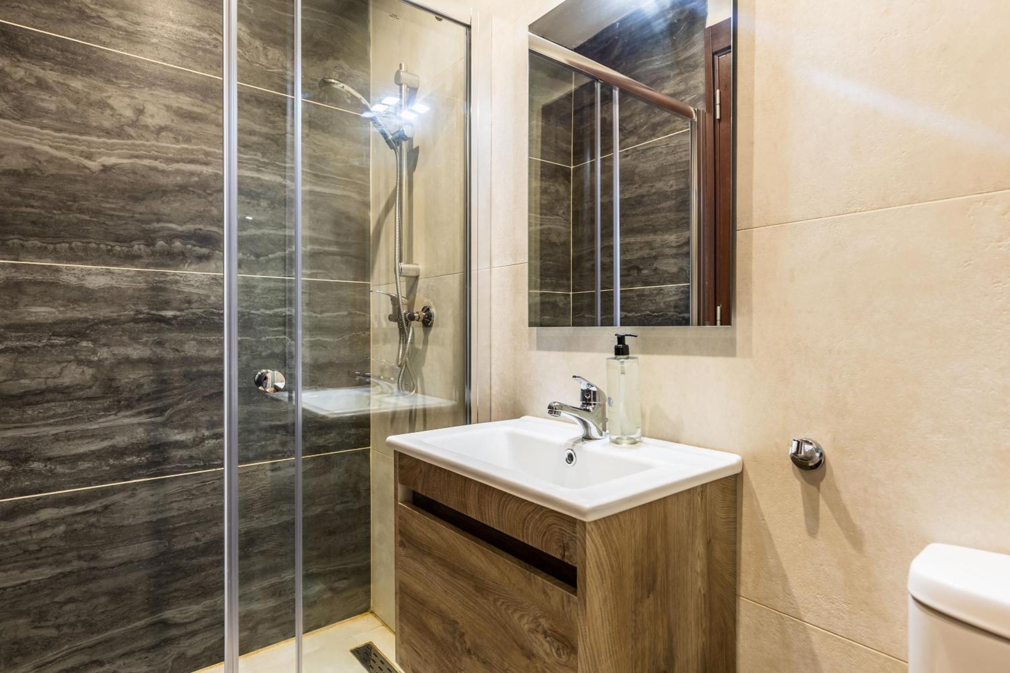 Kunsu'S Apartment 5 Min Walk From St Julians San Ġwann 外观 照片